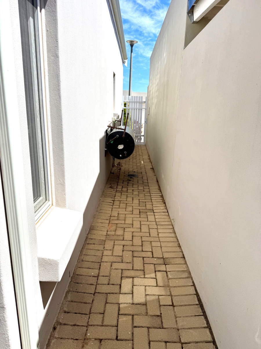 3 Bedroom Property for Sale in Fonteine Retirement Village Western Cape